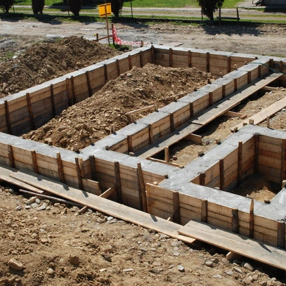 Soubassement et dallage lors de la création d'une maison